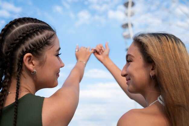 Графический дизайн: Как применять цветовые сочетания в проектах