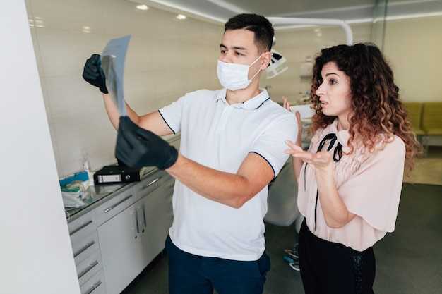 Чем лучше мыть натяжные потолки — советы и рекомендации по уходу